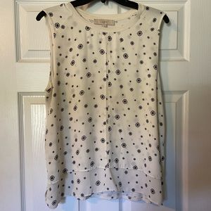 Sleeveless blouse